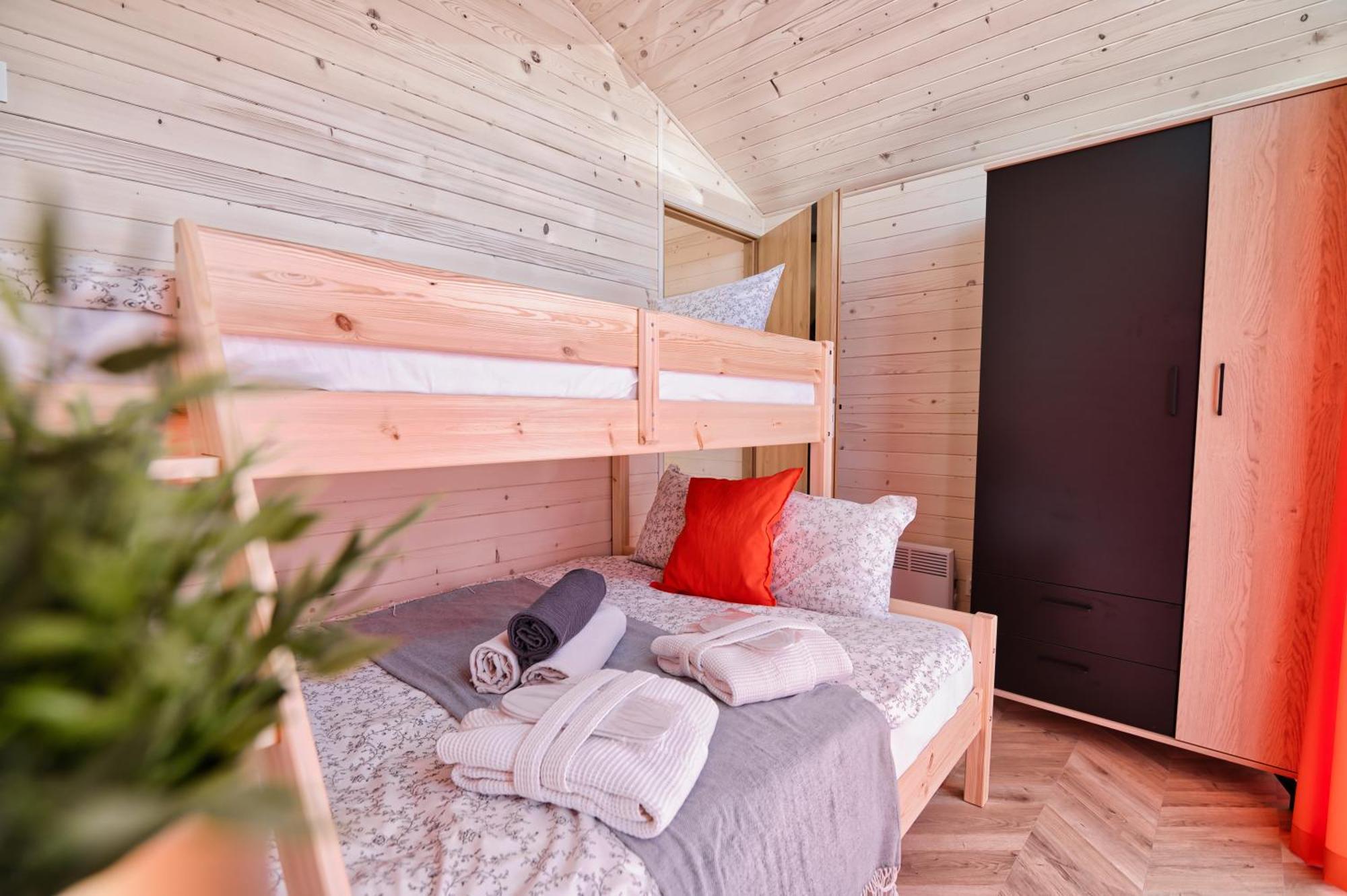 Holiday Park Zator Resort & Spa Экстерьер фото