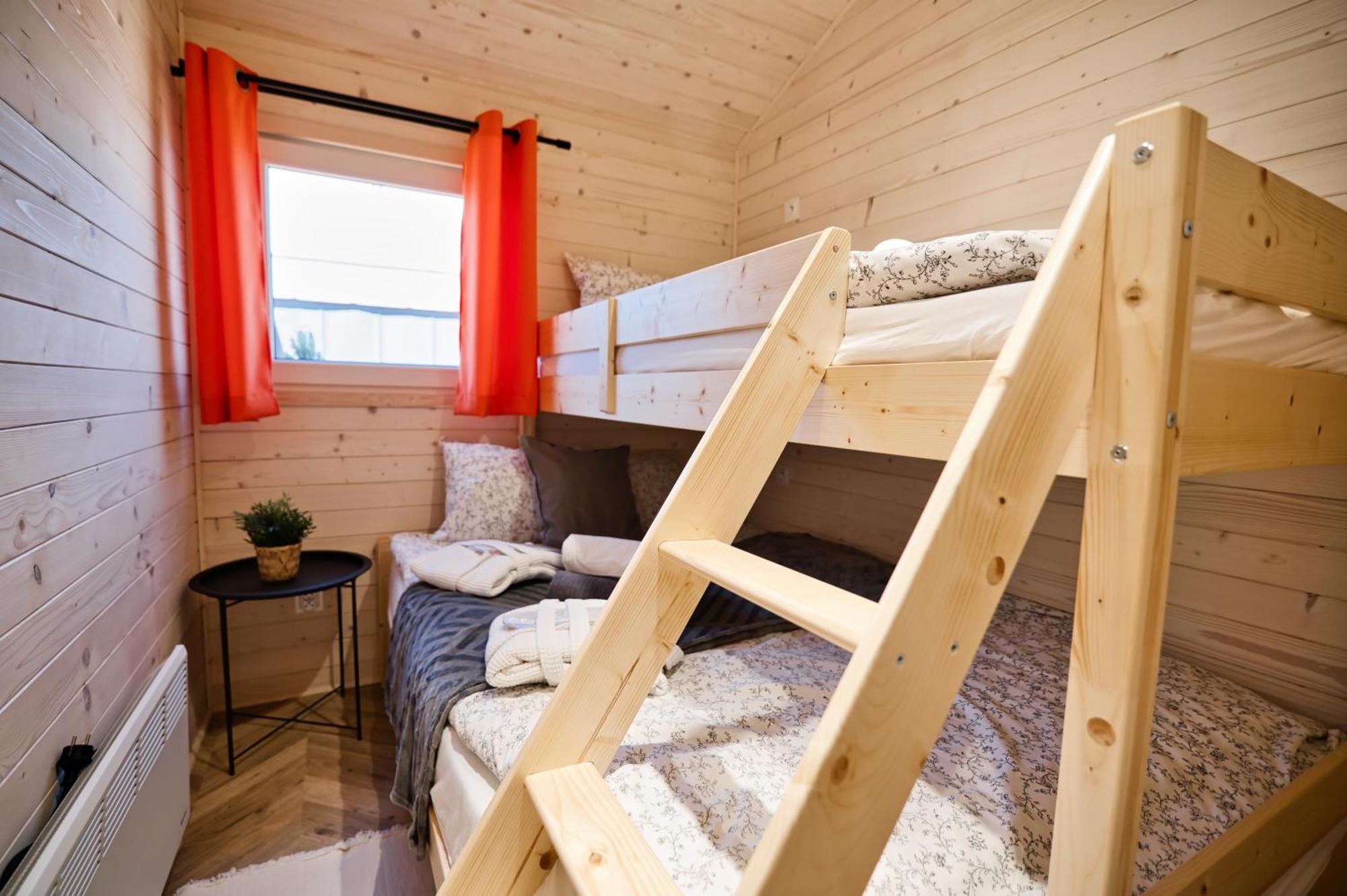 Holiday Park Zator Resort & Spa Экстерьер фото
